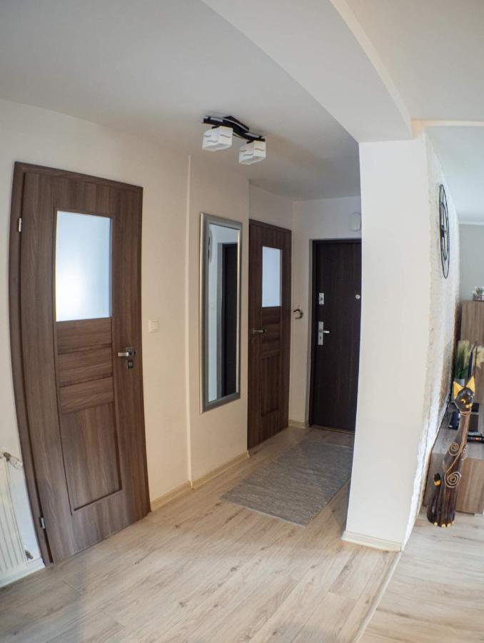 Homestay Apartament 3-pokojowy, Ul. Kosciuszki, 100 M Od Morza *