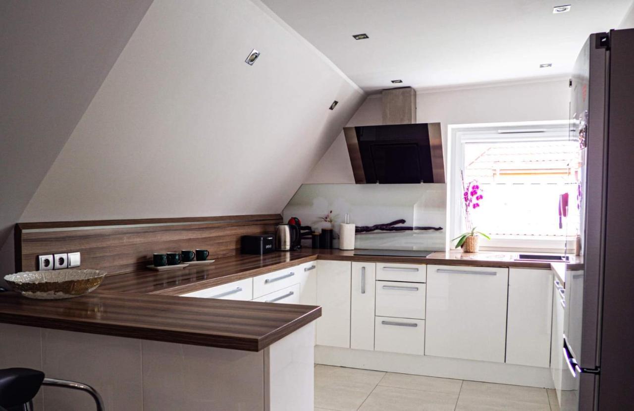 Apartament 3-pokojowy, Ul. Kosciuszki, 100 M Od Morza Homestay *